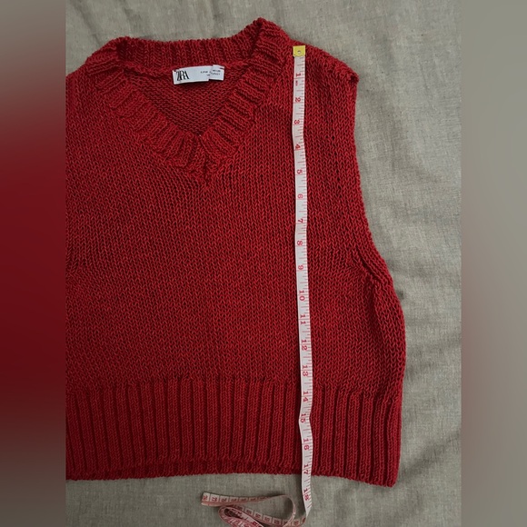 Zara Women's V-Neck Red Sweater Vest - Picture 3 of 4